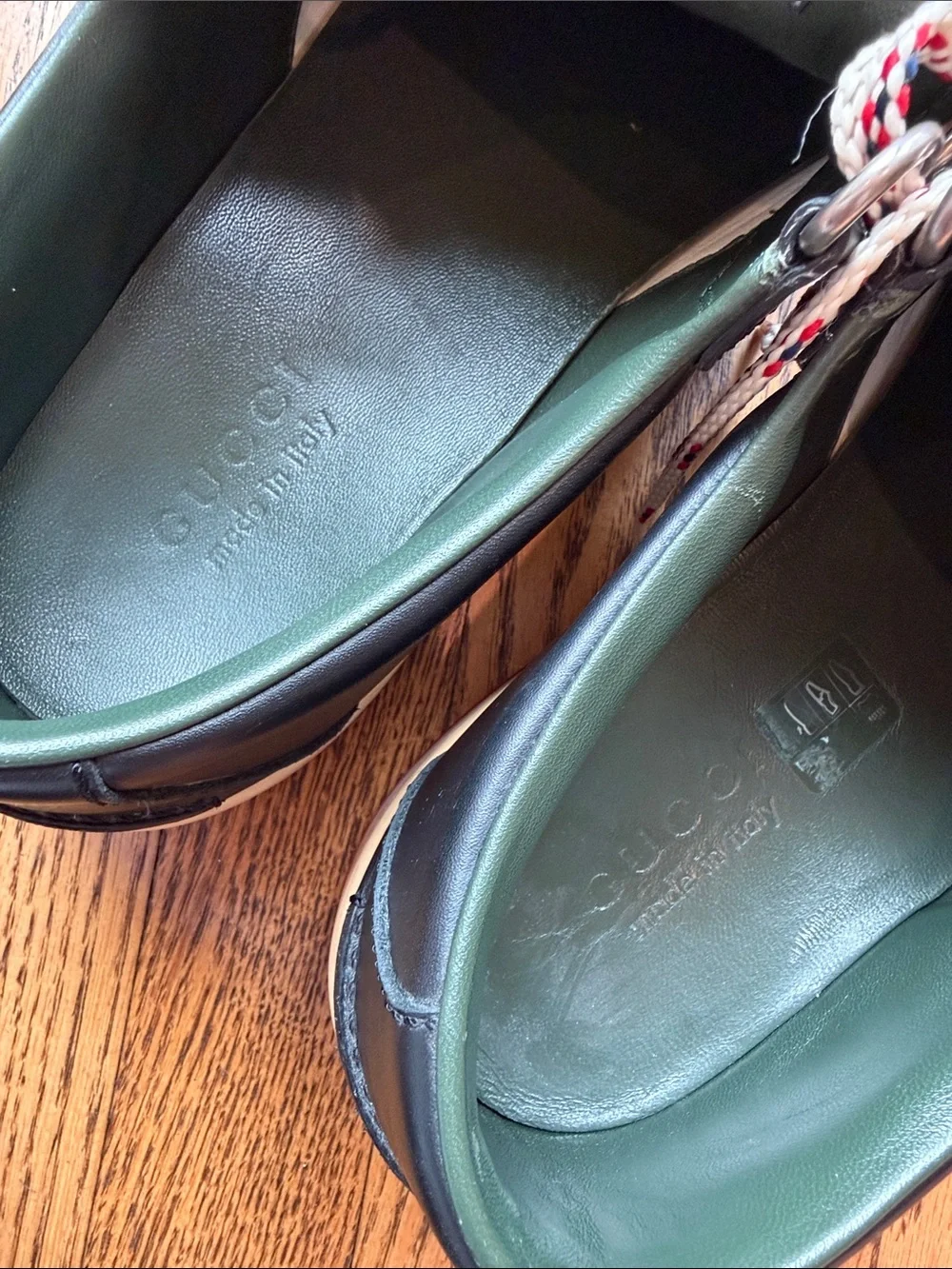 Gucci Men’s Black and Charcoal Leather Boat Shoes with Blue & Red Stripe